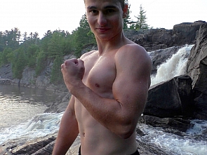 Outdoor - Posing and Flexing