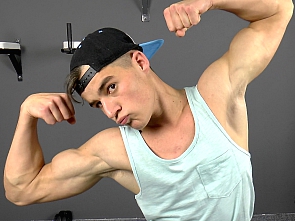 Muscle Worship - Part One