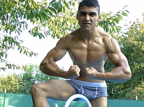 Flexing - Posing in the pool